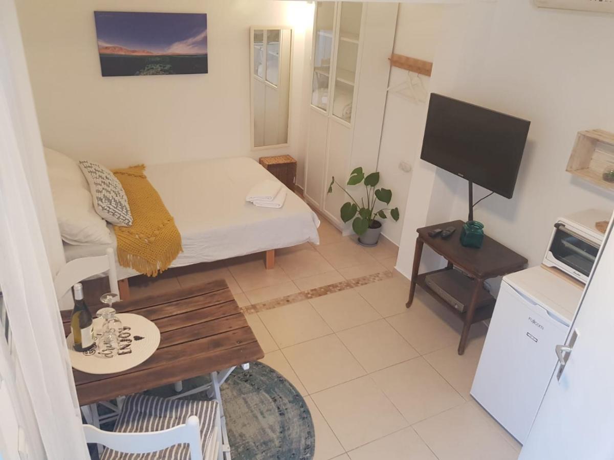 כרמונ'ס פטיו - Carmona'S Patio Apartment เอลัต ภายนอก รูปภาพ